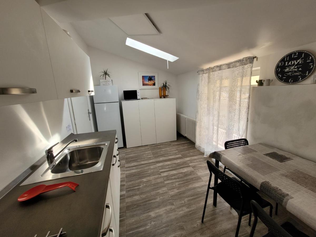 Villa Sonia Apartment & Rooms Lignano Sabbiadoro Zewnętrze zdjęcie